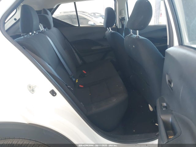 Nissan 2023 2023 3N1CP5BV2PL519484 Image 8