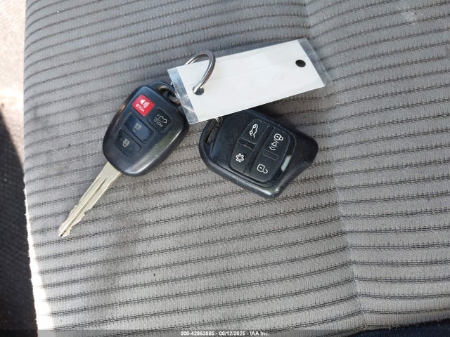 Toyota 2ar-fe 2015 2T3RFREV0FW242239 Image 11