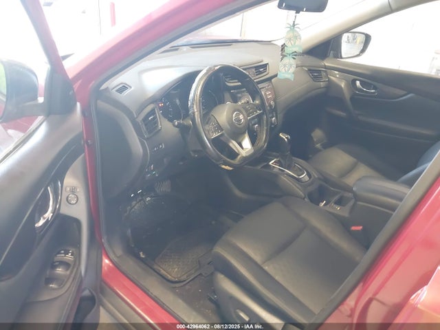 JN8AT2MT6HW392796 Nissan Rogue