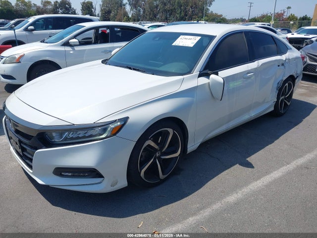 Honda l15be 2018 1HGCV1F35JA262518 Image 2