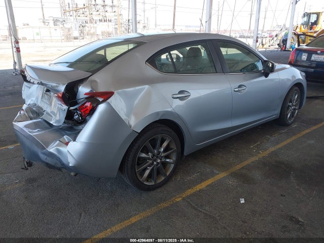 3MZBN1V33JM166303 Mazda py