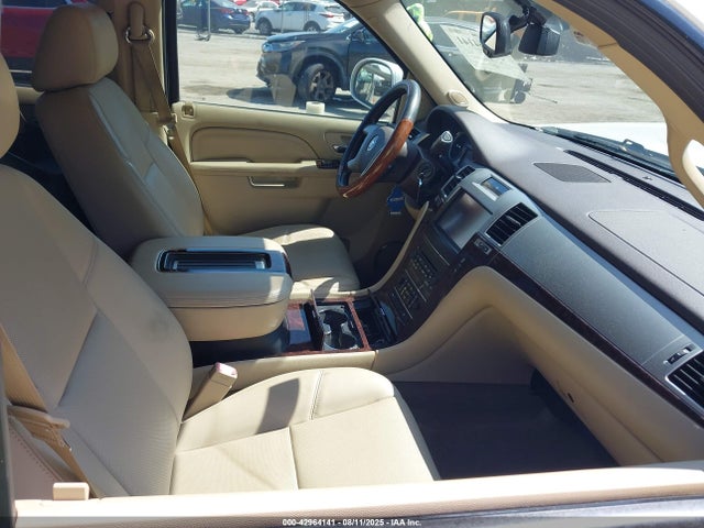 2013 CADILLAC ESCALADE 1GYS3CEF0DR104742 Photo 4