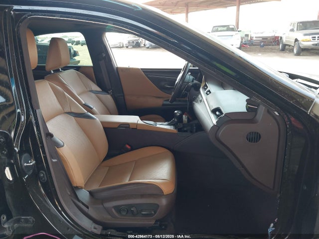 Lexus a25a-fxs, 3nm 2020 58AD21B19LU007022 Image 5