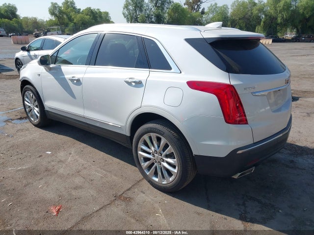 2019 CADILLAC XT5 1GYKNCRS2KZ300793 Photo 2