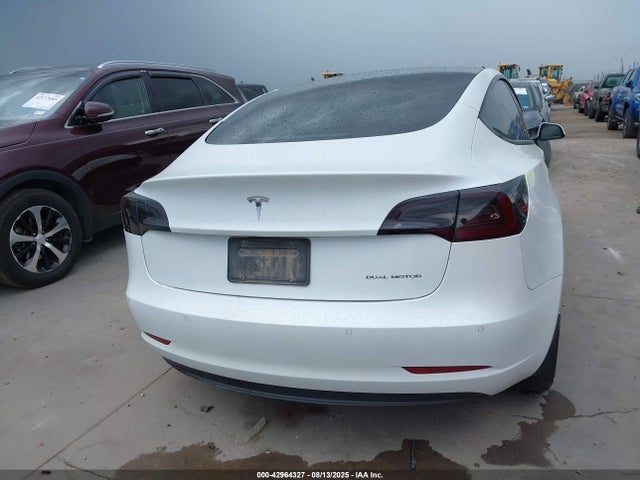 Tesla 2021 2021 5YJ3E1EB8MF852828 Image 17