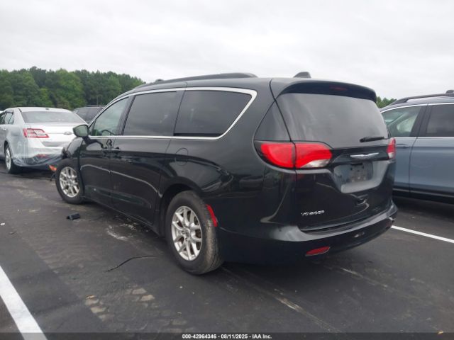 2021 CHRYSLER VOYAGER 2C4RC1DG5MR516619 Photo 2