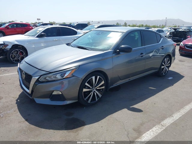 Nissan 2020 2020 1N4BL4CV5LN308275 Image 2