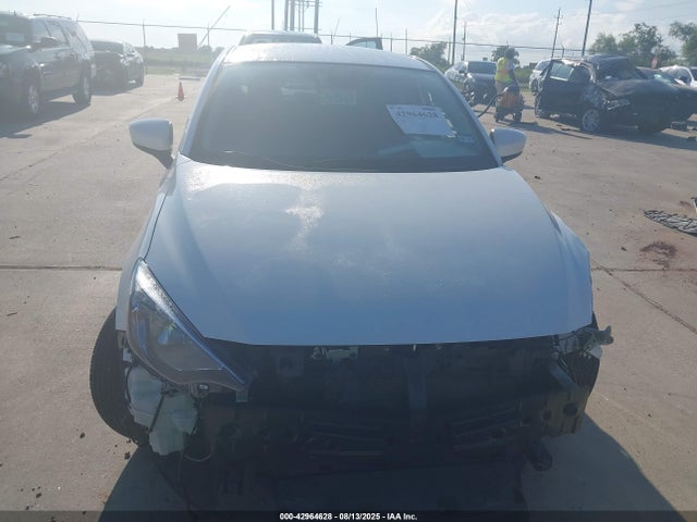 3MYDLBYV4LY712477 Toyota p5v