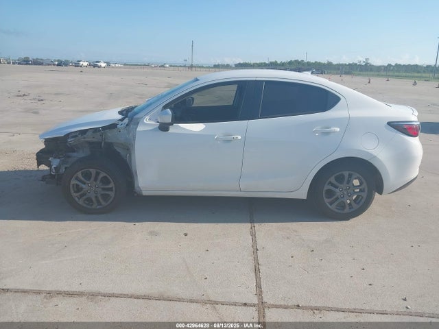 3MYDLBYV4LY712477 Toyota p5v