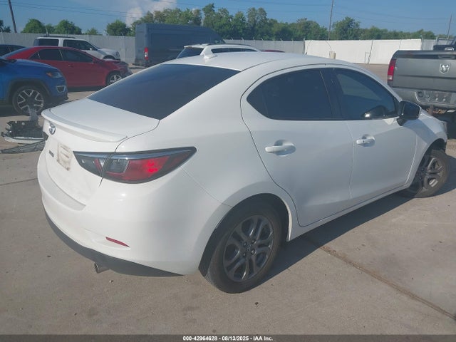 3MYDLBYV4LY712477 Toyota p5v