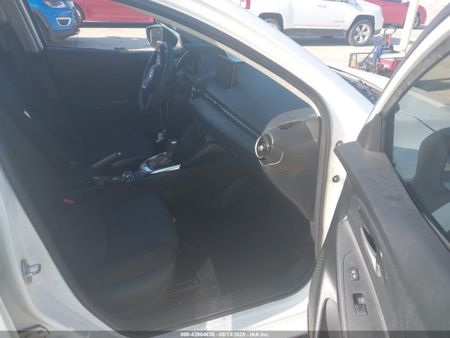 3MYDLBYV4LY712477 Toyota p5v