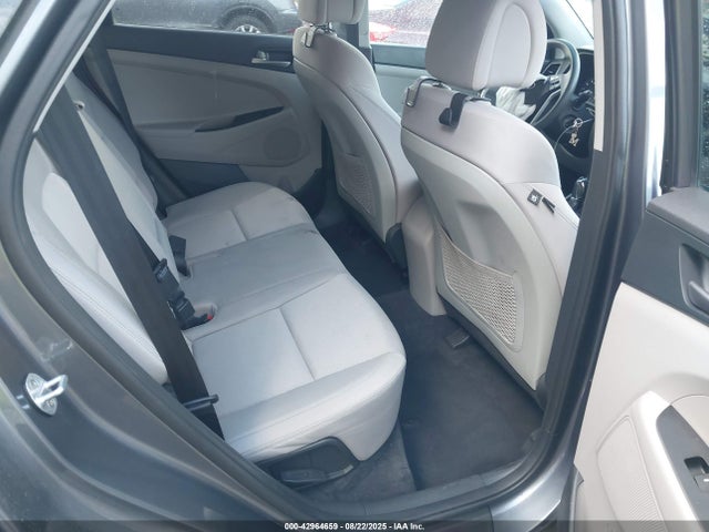 2018 HYUNDAI TUCSON KM8J3CA47JU683738 Photo 7