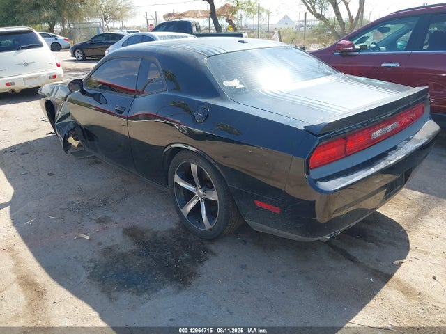 2C3CDYBT7EH281812 Dodge Challenger