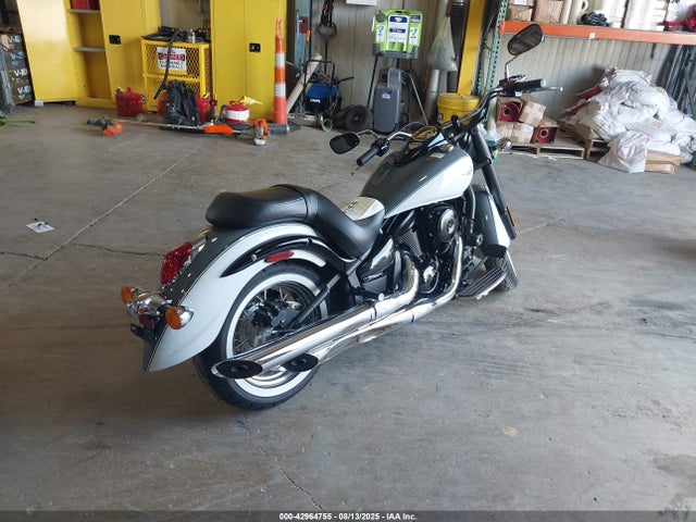 Kawasaki Vn900 E 2024 JKAVN2E19RA002027 Image 4