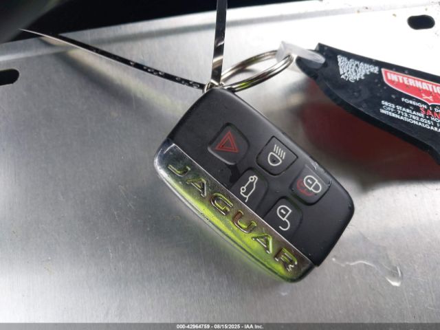 2017 JAGUAR F-PACE SADCS2BV5HA069949 Photo 10