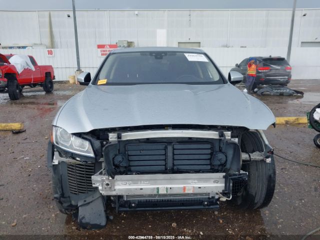 2017 JAGUAR F-PACE SADCS2BV5HA069949 Photo 5