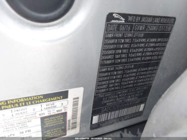 2017 JAGUAR F-PACE SADCS2BV5HA069949 Photo 8