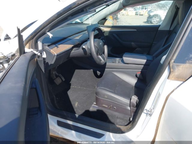 2023 TESLA MODEL Y 7SAYGDEE7PF710117 Photo 4