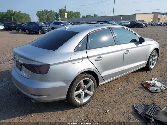 2015 AUDI A3 WAUBFGFF4F1080611 Photo 3