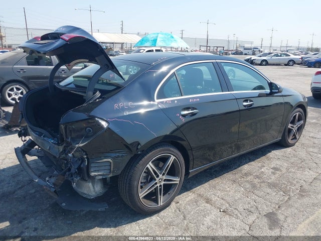 Mercedes-Benz m260 2022 W1K3G4EB3NJ353544 Image 4