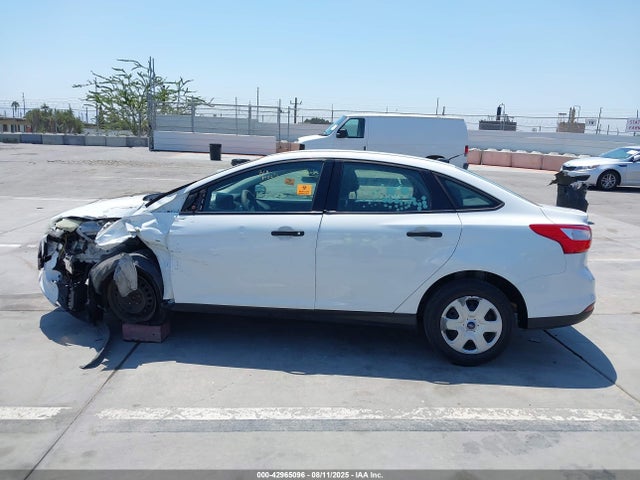 Ford 2014 2014 1FADP3E2XEL224753 Image 14