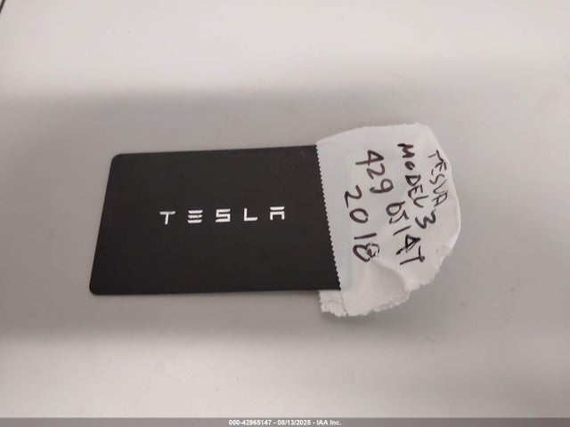 2018 TESLA MODEL 3 5YJ3E1EA1JF173633 Photo 10
