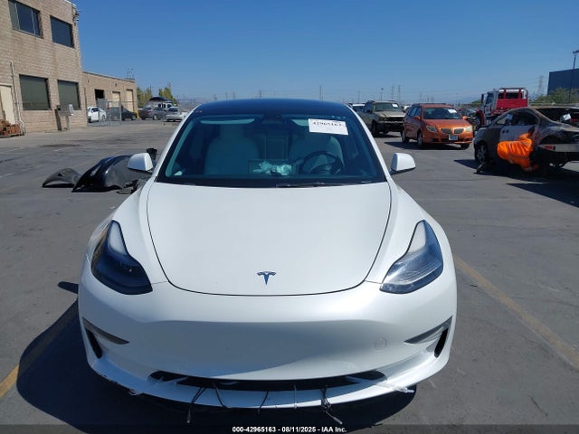 5YJ3E1ECXNF295799 Tesla 2022