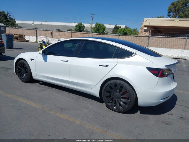 2022 TESLA MODEL 3 5YJ3E1ECXNF295799 Photo 2
