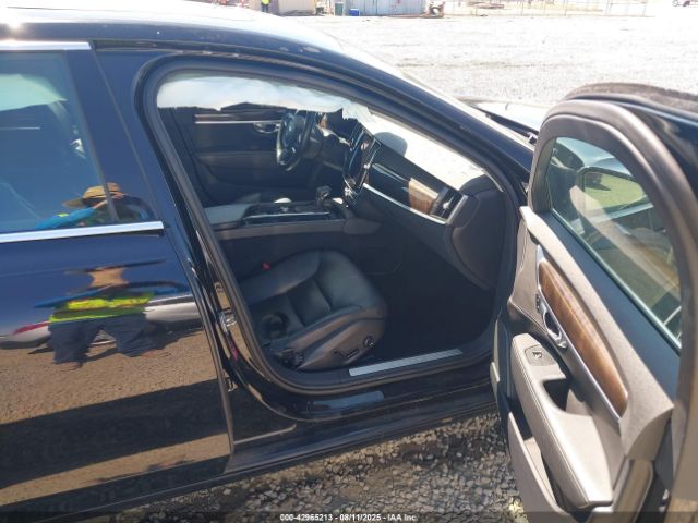 2018 VOLVO S90 LVY982AK2JP015113 Photo 4
