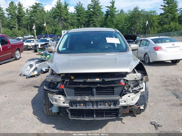 1FMCU9G94HUB93621 Ford Escape