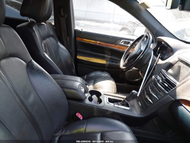 2LMHJ5NK9EBL50269 Lincoln MKT