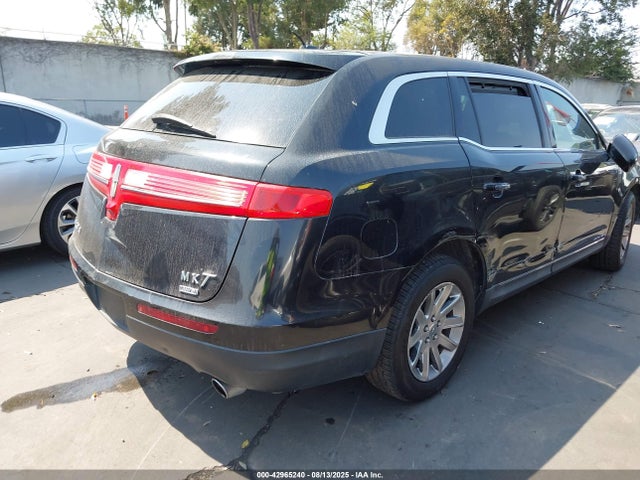 2LMHJ5NK9EBL50269 Lincoln MKT