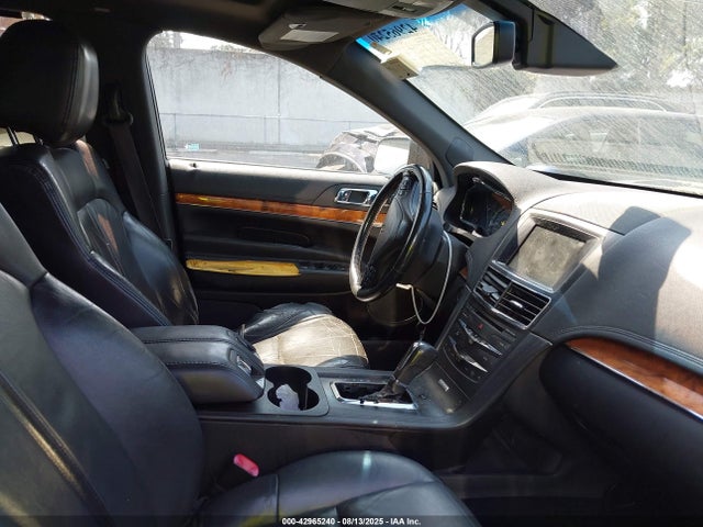 2LMHJ5NK9EBL50269 Lincoln MKT