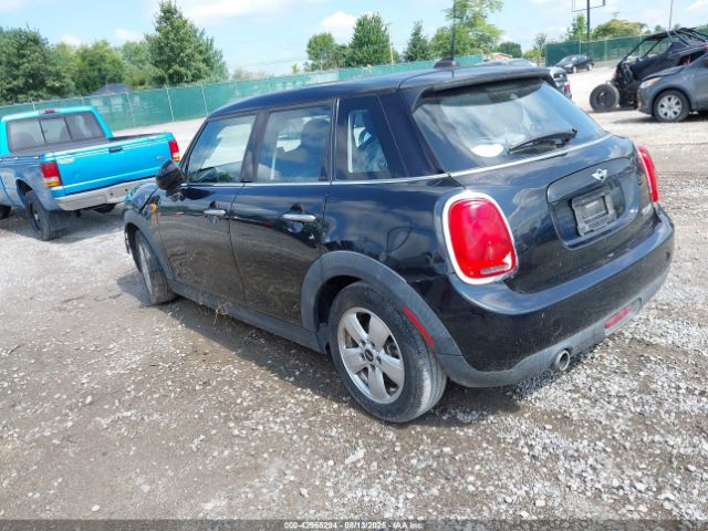 2016 MINI HARDTOP WMWXU1C55G2D11471 Photo 2