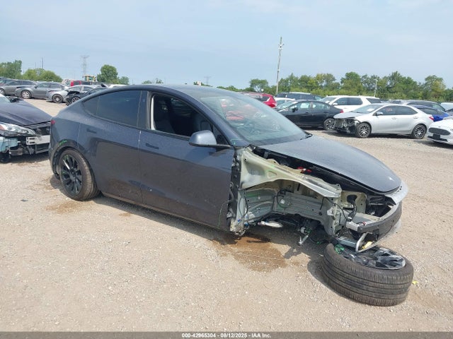 2023 TESLA MODEL Y 7SAYGDEE8PF893950 Photo 0