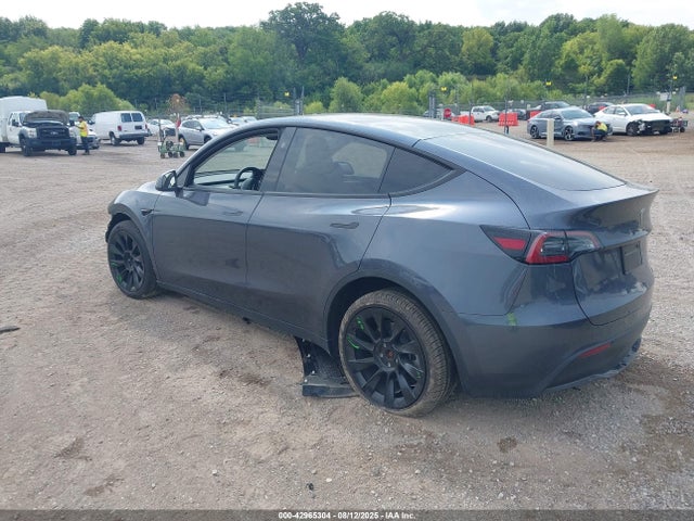 2023 TESLA MODEL Y 7SAYGDEE8PF893950 Photo 2