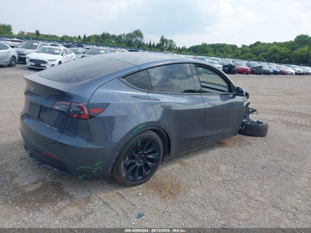 2023 TESLA MODEL Y 7SAYGDEE8PF893950 Photo 3