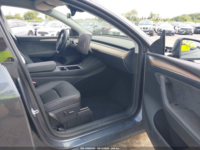 2023 TESLA MODEL Y 7SAYGDEE8PF893950 Photo 4
