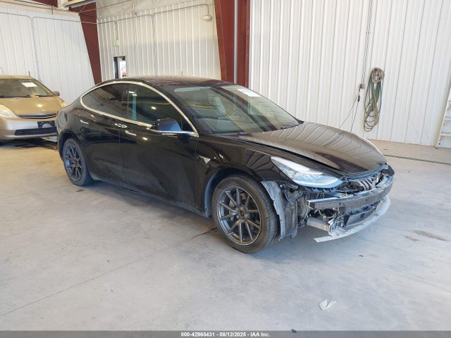 2018 TESLA MODEL 3 5YJ3E1EB3JF183749 Photo 0