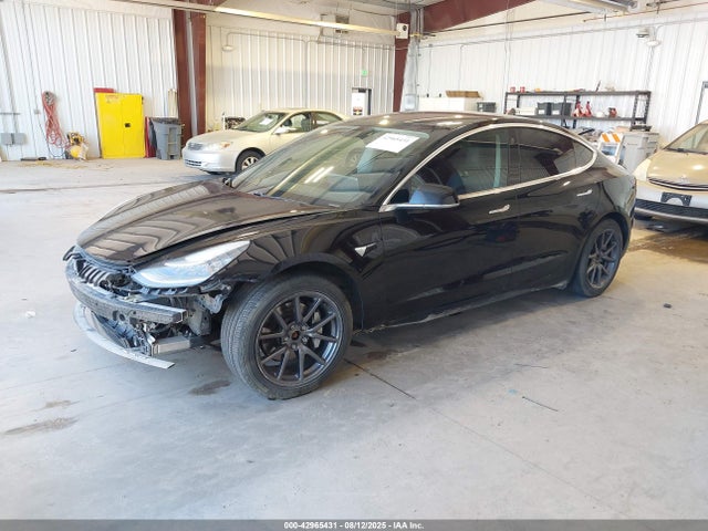 2018 TESLA MODEL 3 5YJ3E1EB3JF183749 Photo 1