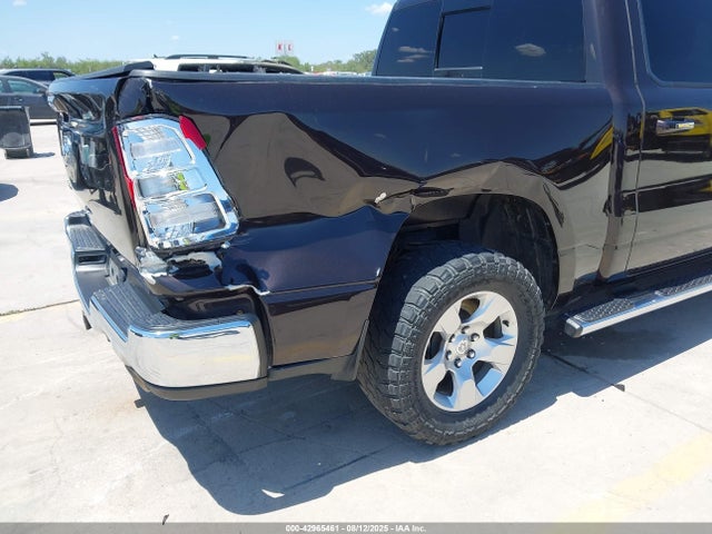 RAM 1500 2019 1C6RREFT8KN576492 Image 17