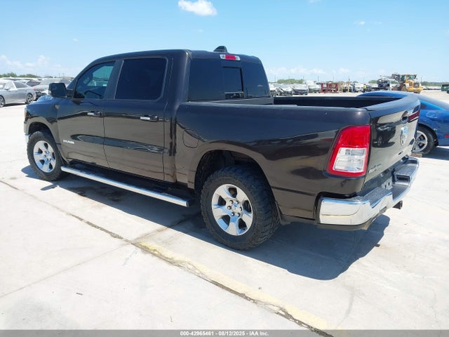 RAM 1500 2019 1C6RREFT8KN576492 Image 3