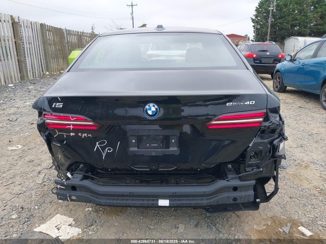 WBY33FK09RCR61811 BMW 2024