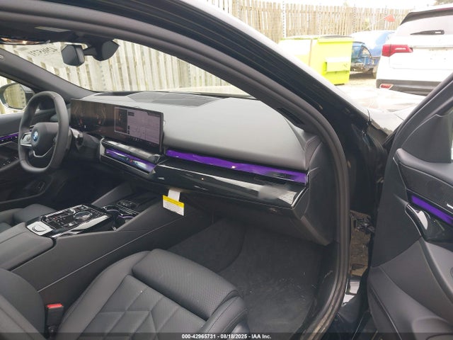 WBY33FK09RCR61811 BMW 2024