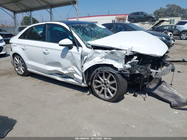2016 AUDI A3 WAUA7GFF8G1056953 Photo 0