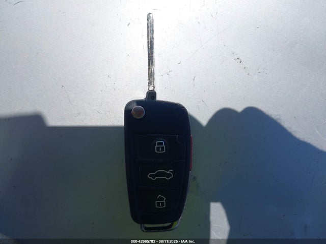 2016 AUDI A3 WAUA7GFF8G1056953 Photo 10
