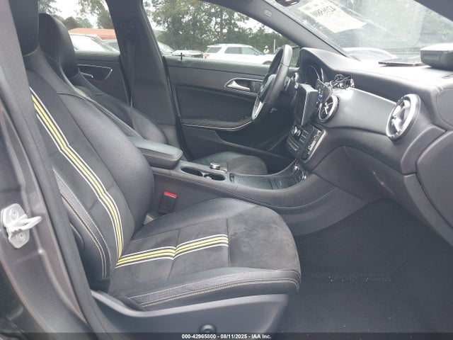 WDDSJ4EB7EN028613 Mercedes-Benz CLA-Class