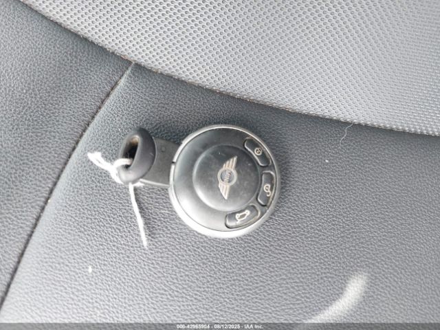 2011 MINI COOPER WMWZN3C5XBT133560 Photo 10