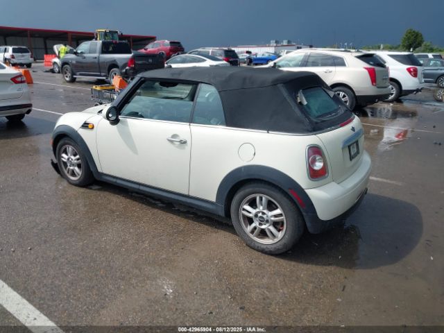 2011 MINI COOPER WMWZN3C5XBT133560 Photo 2