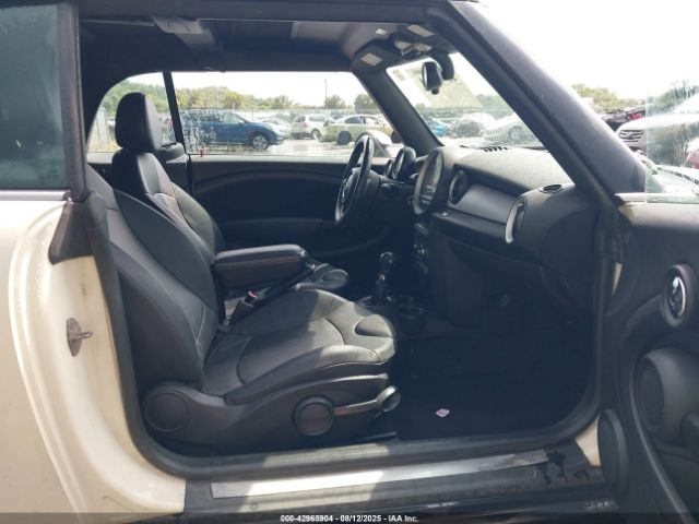 2011 MINI COOPER WMWZN3C5XBT133560 Photo 4